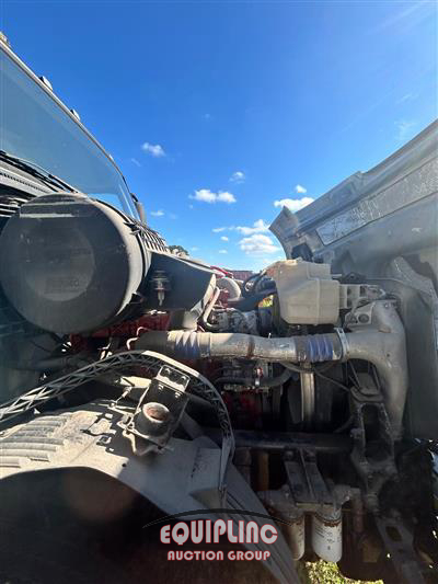 2014 Volvo VNL