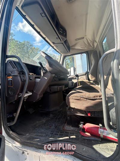 2014 Volvo VNL