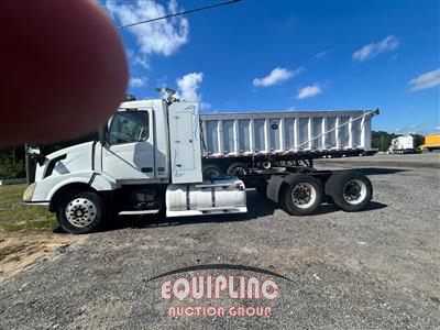2014 Volvo VNL