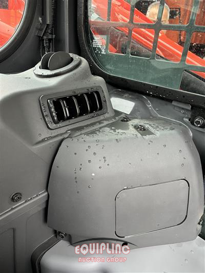 2024 Kubota SVL65-2