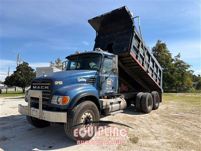 2006 Mack CV713