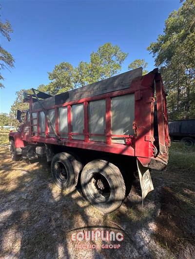 1984 Ford 8000