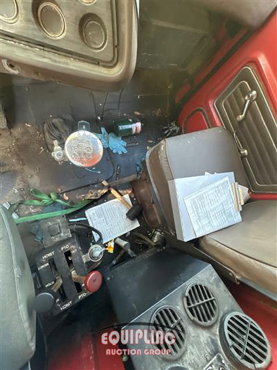 1984 Ford 8000