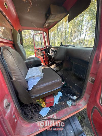 1984 Ford 8000