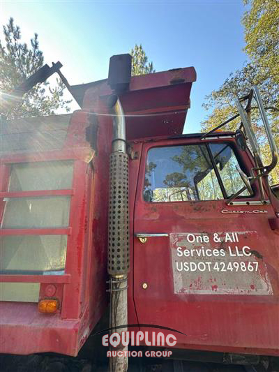 1984 Ford 8000