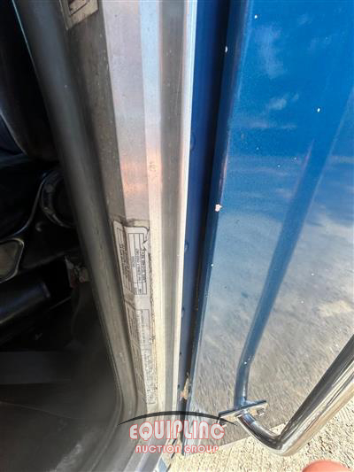 2001 Peterbilt 379 6X4 T/A SLEEPER TRUCK TRAC