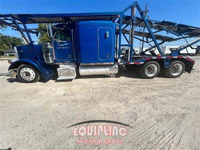 2001 Peterbilt 379 6X4 T/A SLEEPER TRUCK TRAC