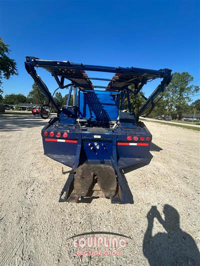 2001 Peterbilt 379 6X4 T/A SLEEPER TRUCK TRAC