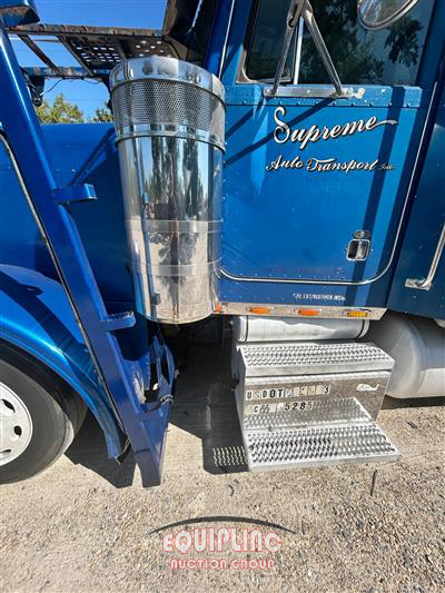2001 Peterbilt 379 6X4 T/A SLEEPER TRUCK TRAC