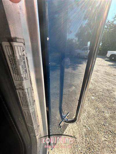 2001 Peterbilt 379 6X4 T/A SLEEPER TRUCK TRAC