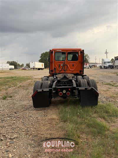 2018 Freightliner CASCADIA 6X4 T/A DAY CAB TRUCK