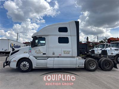 2020 Volvo VNL