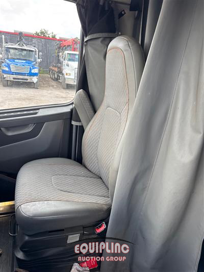2020 Volvo VNL
