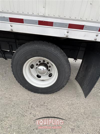 2019 Freightliner M2 4X2 S/A 26FT NON CDL BOX TR