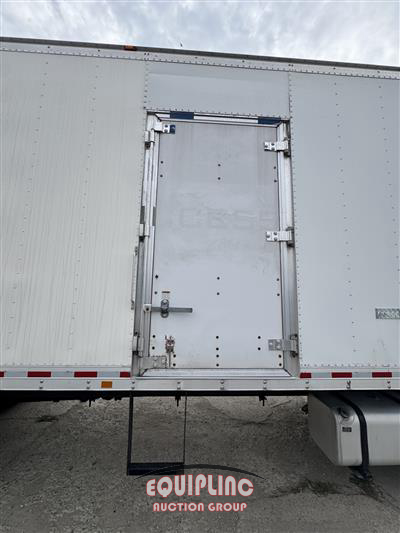 2019 Freightliner M2 4X2 S/A 26FT NON CDL BOX TR