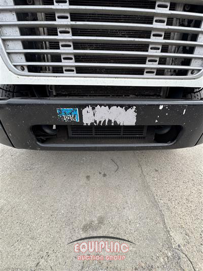 2019 Freightliner M2 4X2 S/A 26FT NON CDL BOX TR