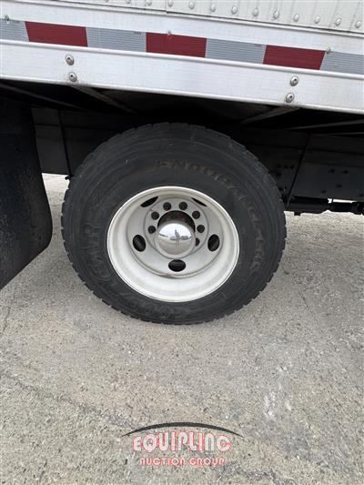 2019 Freightliner M2 4X2 S/A 26FT NON CDL BOX TR