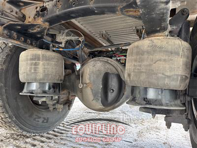 2019 Freightliner M2 4X2 S/A 26FT NON CDL BOX TR