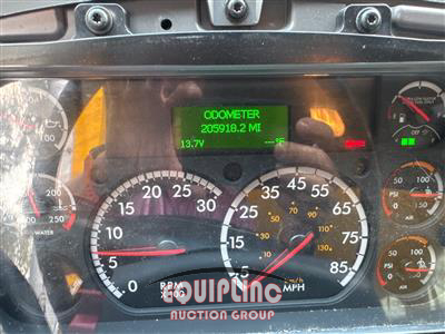 2019 Freightliner M2 4X2 S/A 26FT NON CDL BOX TR