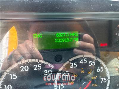 2019 Freightliner M2 4X2 S/A 26FT NON CDL BOX TR