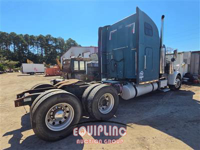 1999 Freightliner FLD132 6X4 T/A SLEEPER TRUCK T