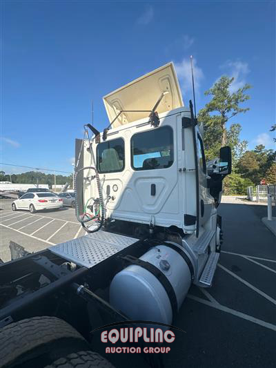 2018 Freightliner CASCADIA