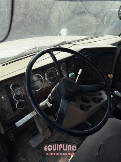 2005 International 9200 T/A DUMP TRUCK