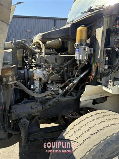 2005 International 9200 T/A DUMP TRUCK