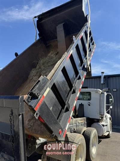 2005 International 9200 T/A DUMP TRUCK