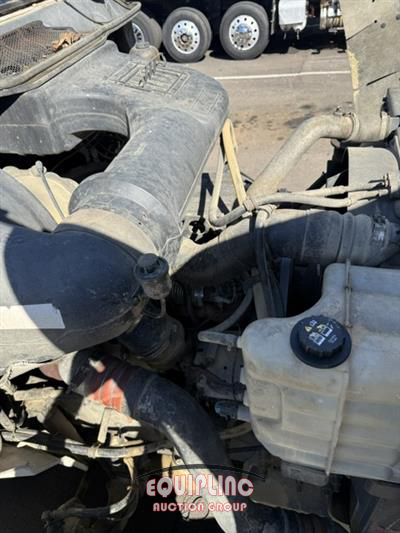 2005 International 9200 T/A DUMP TRUCK