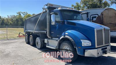 2016 Kenworth T880 TRI/A DUMP TRUCK 