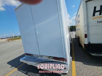 2016 Isuzu NPR 4X2 S/A BOX TRUCK