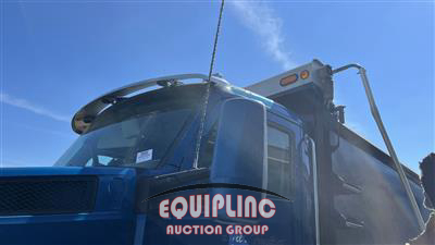 2016 Kenworth T880 TRI/A DUMP TRUCK 
