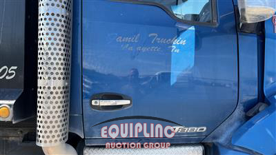 2016 Kenworth T880 TRI/A DUMP TRUCK 