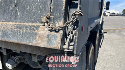2016 Kenworth T880 TRI/A DUMP TRUCK 