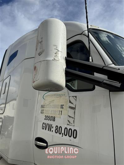 2018 Kenworth T680 6X4 T/A SLEEPER TRUCK TRA