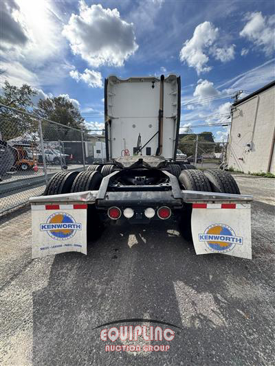 2018 Kenworth T680 6X4 T/A SLEEPER TRUCK TRA