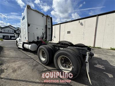 2018 Kenworth T680 6X4 T/A SLEEPER TRUCK TRA