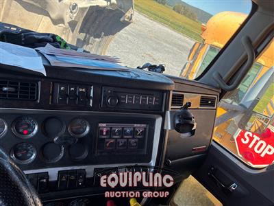 2016 Kenworth T660 6X4 T/A SLEEPER TRUCK TRA