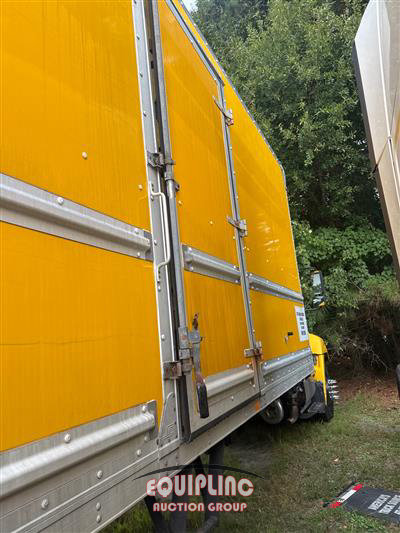 2017 Hino 268A