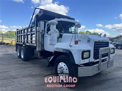 1999 Mack RD688S T/A DUMP TRUCK