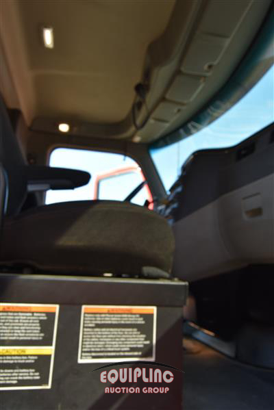 2025 Peterbilt 567 QUI/A DUMP TRUCK