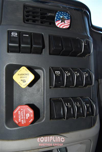 2025 Peterbilt 567 QUI/A DUMP TRUCK