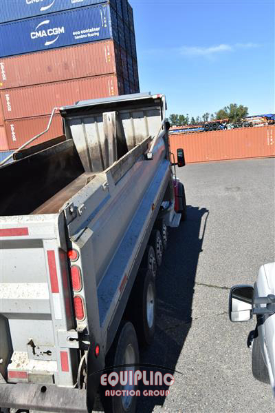 2025 Peterbilt 567 QUI/A DUMP TRUCK