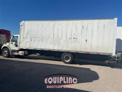 2020 Freightliner M2 4X2 S/A 26FT NON CDL BOX TR