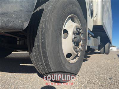 2020 Freightliner M2 4X2 S/A 26FT NON CDL BOX TR