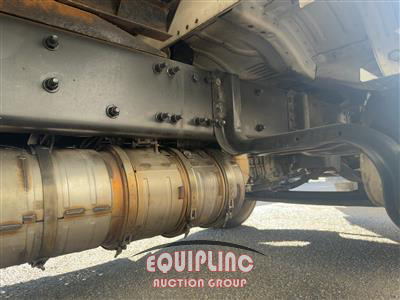 2020 Freightliner M2 4X2 S/A 26FT NON CDL BOX TR