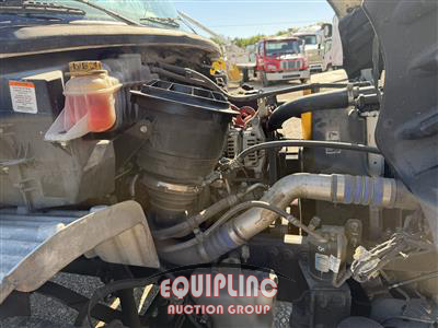 2020 Freightliner M2 4X2 S/A 24FT NON CDL BOX TR