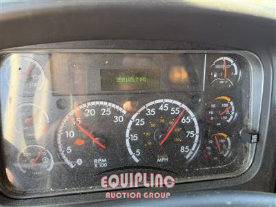 2020 Freightliner M2 4X2 S/A 24FT NON CDL BOX TR