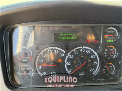 2020 Freightliner M2 4X2 S/A 24FT NON CDL BOX TR